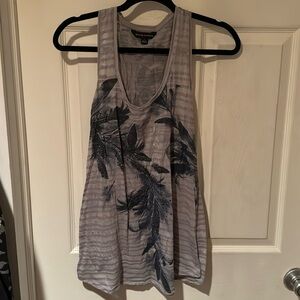 Tank with print